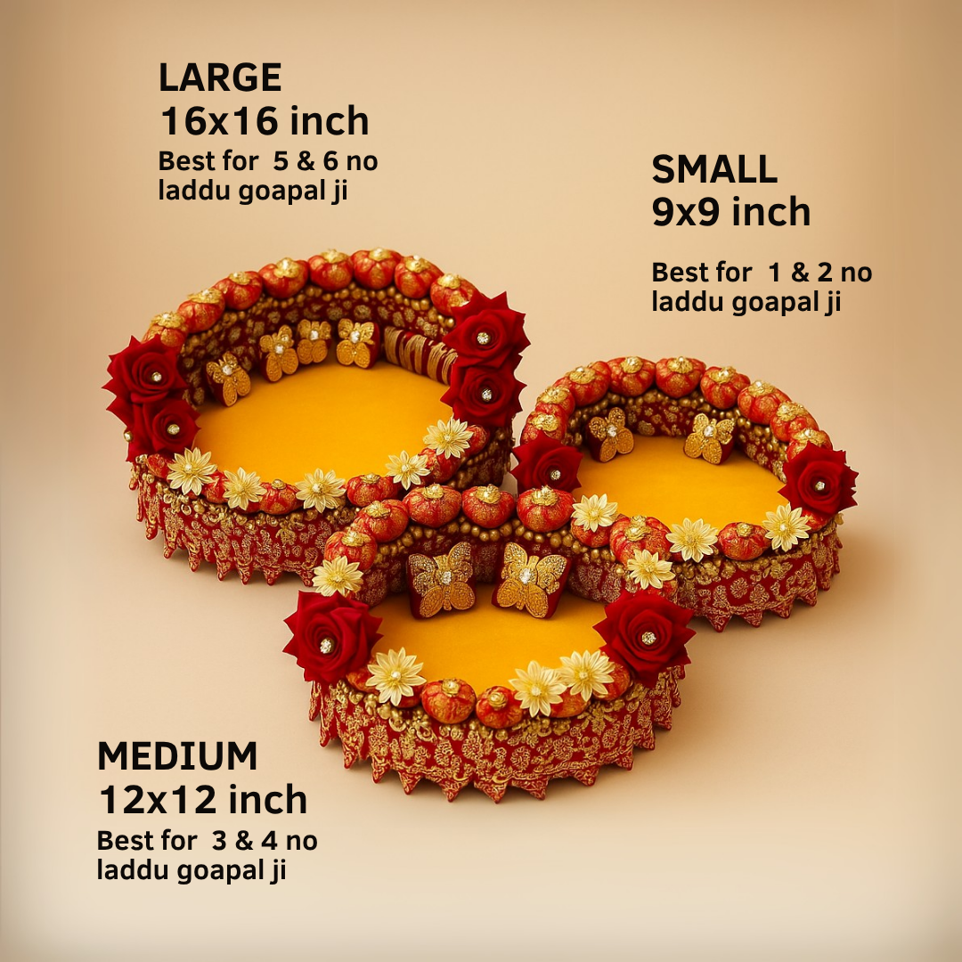 Designer Singhasan with golden and red rose flowers