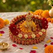 Designer Singhasan with golden and red rose flowers